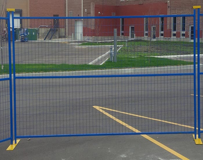 Temporary fence for Canada