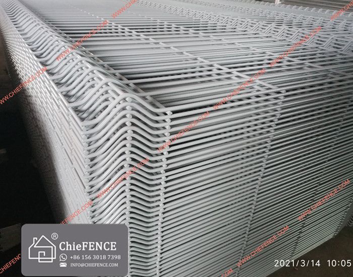 welded mesh fence photos