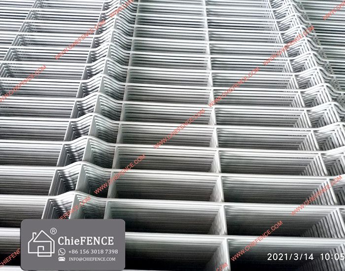 welded mesh fence photos